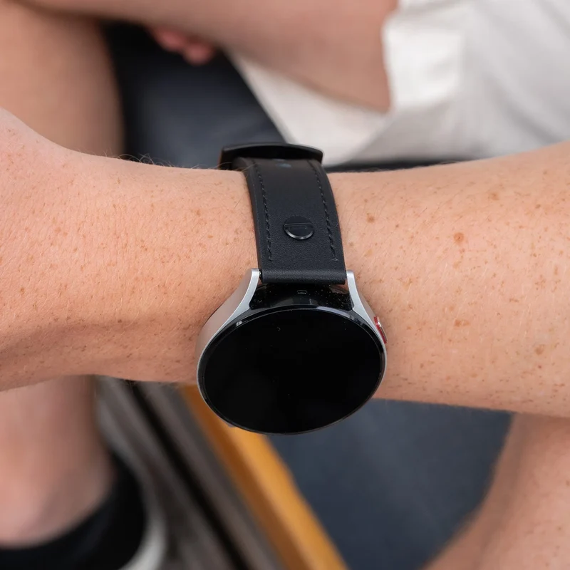 Huawei Watch GT 7 Pro Lederarmband mit Schraube (Schwarz)