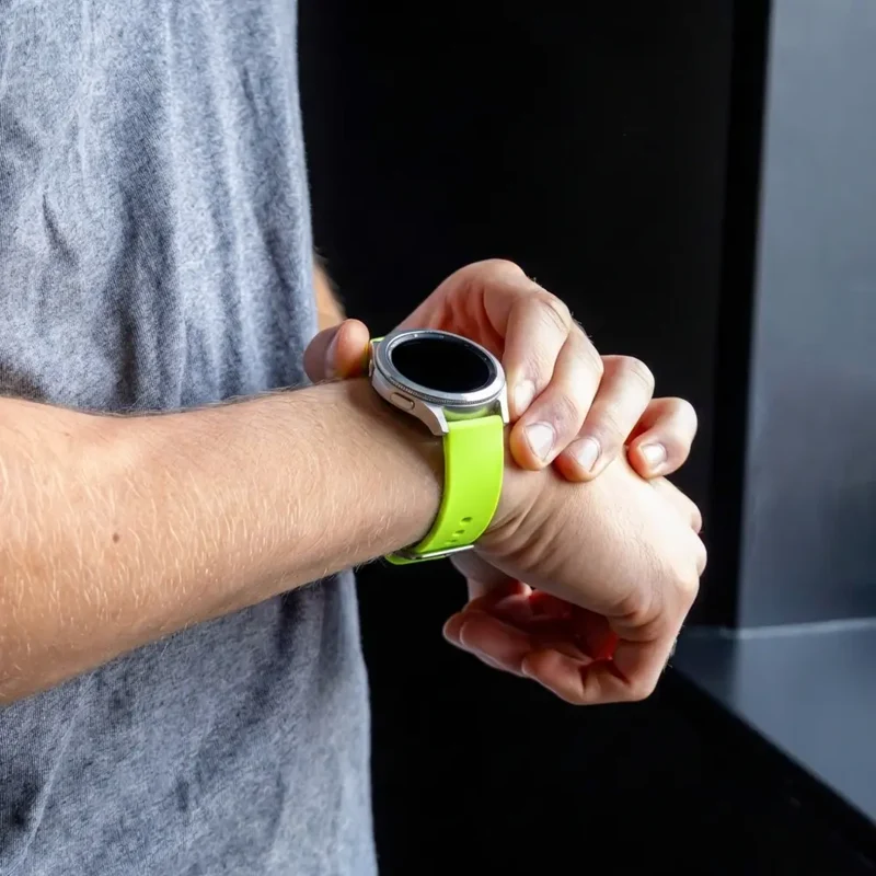 OnePlus Watch 4 - 47mm Sportarmband (Hellgrün)