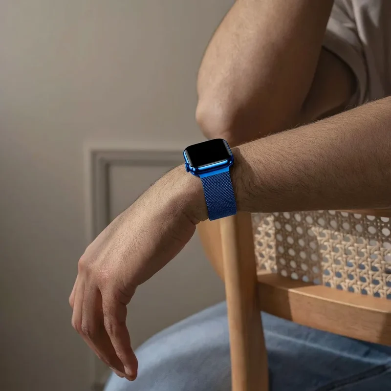 Bandz Apple Watch Milanese Loop Armband (Blau)