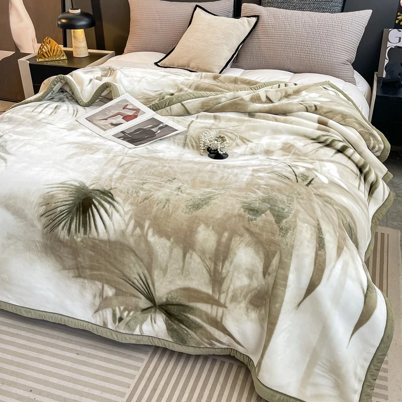 Blumengemusterte Fleece-Wurfdecke Karnz