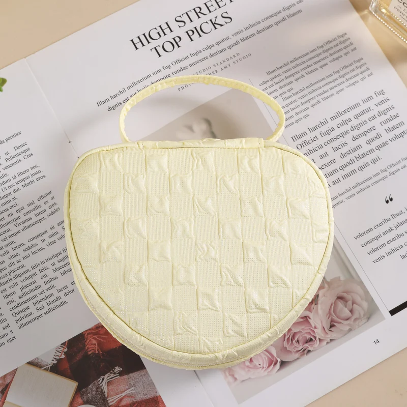 Stylische Stepp Cosmetic Case