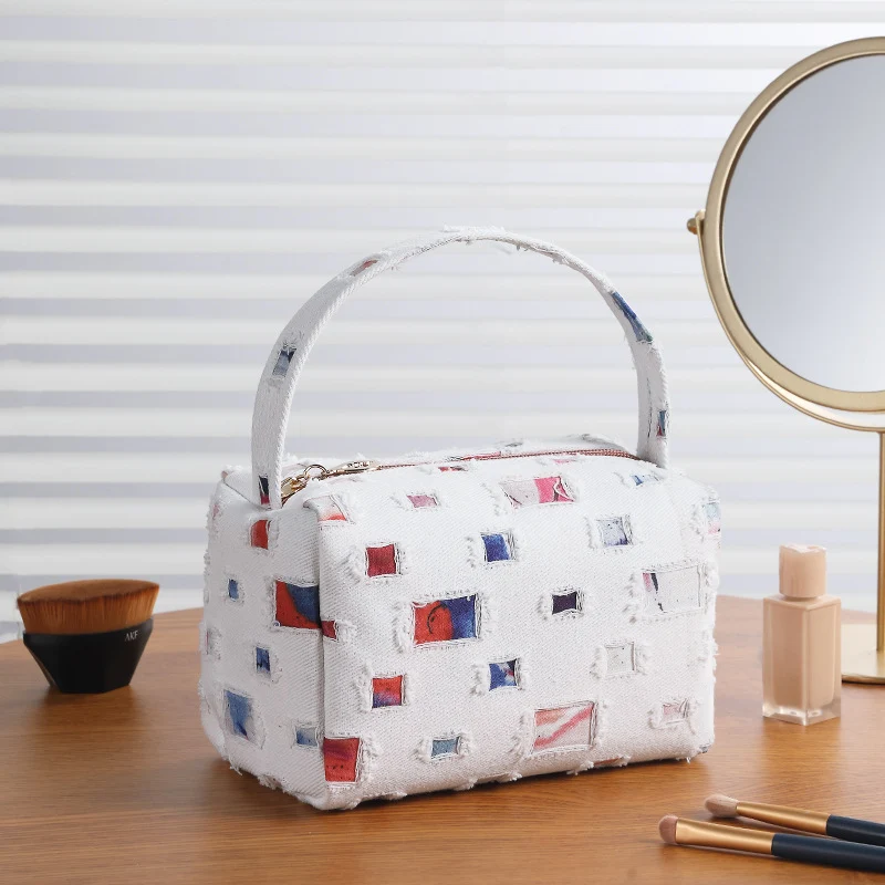 Stylischer Kosmetik Organizer