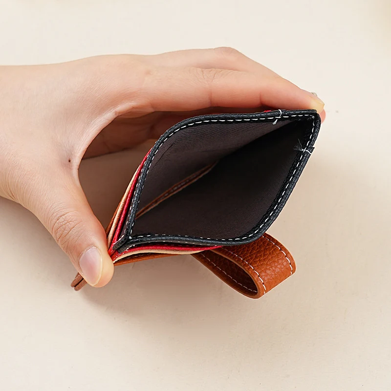 Strukturierte Multi-Taschen-Kartenbörse