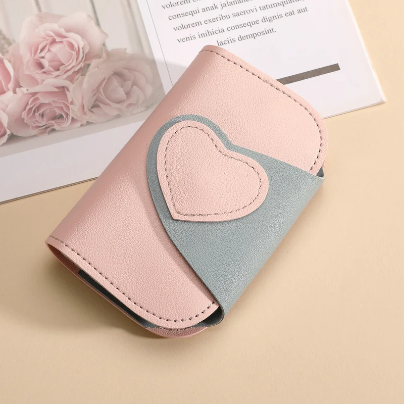 Herzverzierte Mini-Brieftasche