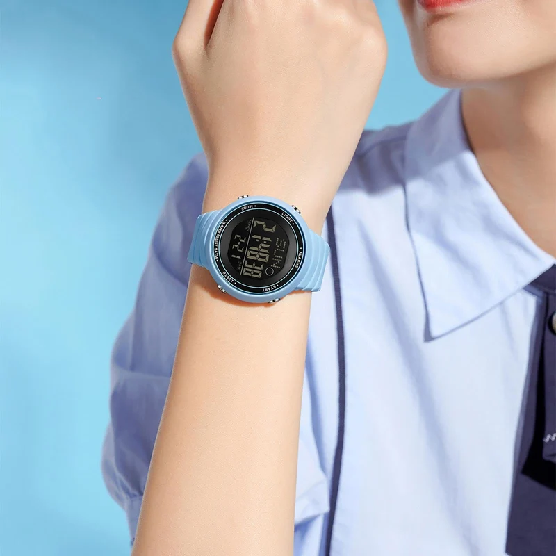Findtime Digital Watch Waterproof Big Numbers 3-Alarms Stopwatch Sports Running Watches for Women Men Minimalist Electronic Wristwatch Easy Read Watch