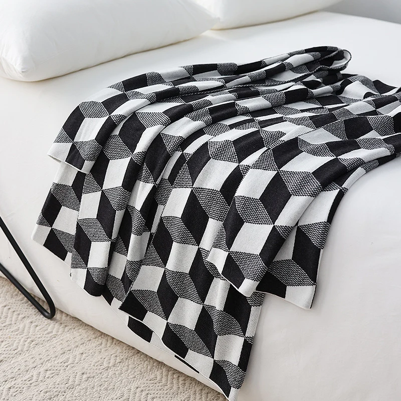 Geometrisch gemustertes Wurfdecke