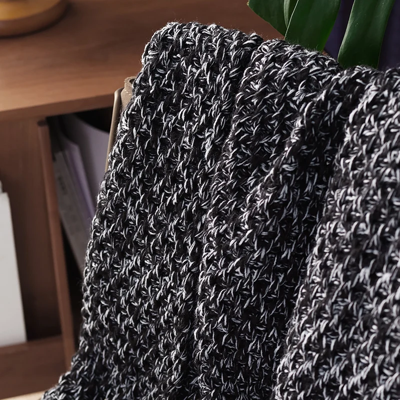 Gemütliche Strickwurfdecke
