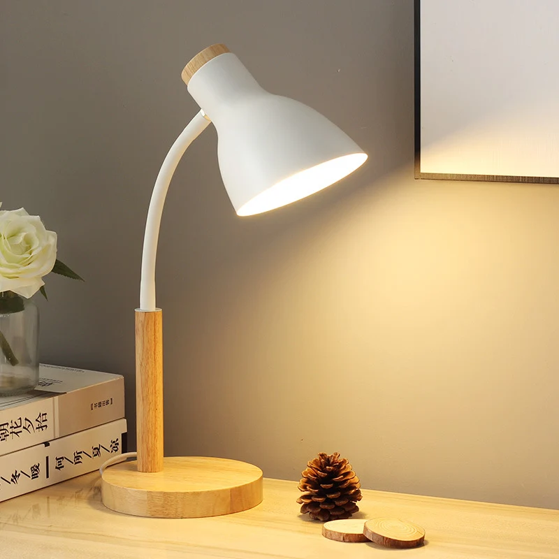Verstellbare Schreibtischlampe