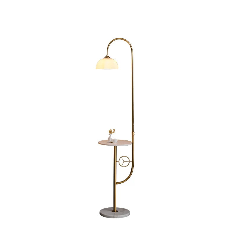 Moderne Stehlampe