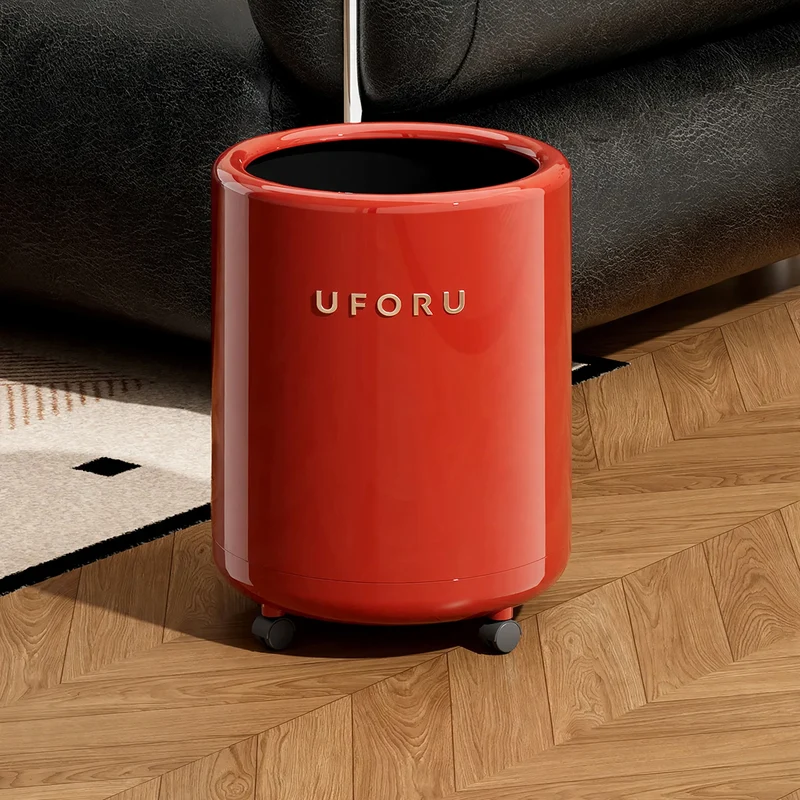 Großer Mülleimer mit Rollen und Pünktchen-Design