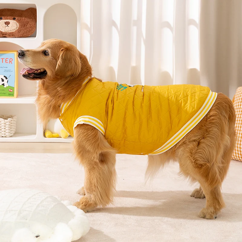 Wattierte Weste für große Hunde