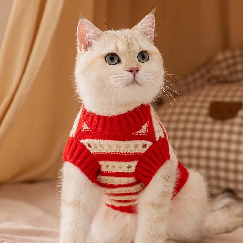 Ärmellose Strickweste für Katzen mit Lochmuster