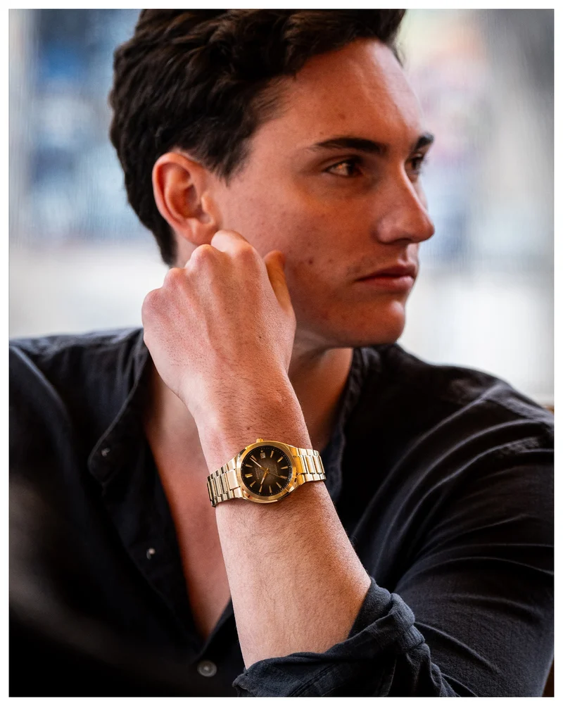Casio EFK-200DG-5AER Edifice Herren Automatik • Saphirglas • Durchsichtiger Gehäuseboden