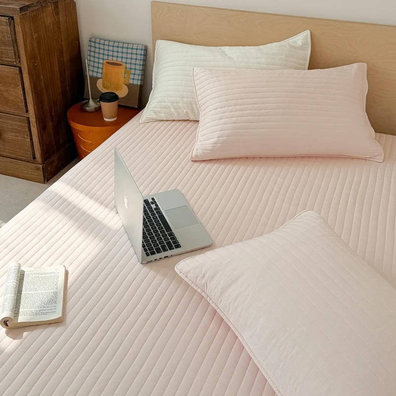 Modales Steppbett mit Gummizug, vier Jahreszeiten