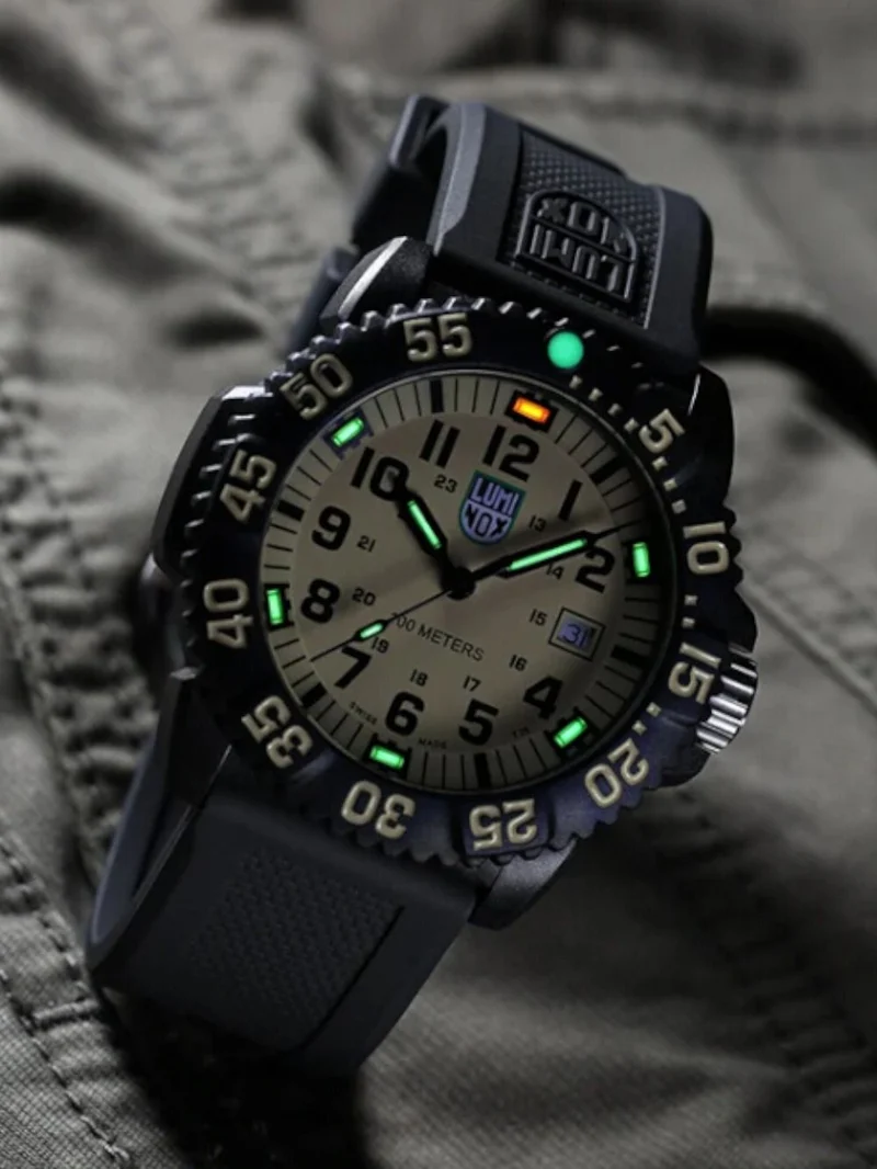 Luminox Sea Lion X2.2055.SAND Herrenuhr Sandfarben • Quarzwerk • 100m Wasserdicht
