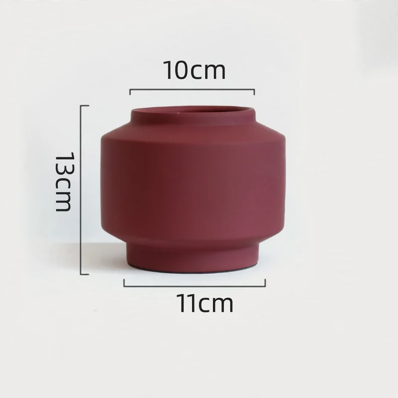 Geometrische Keramik-Vase im Nordischen Stil