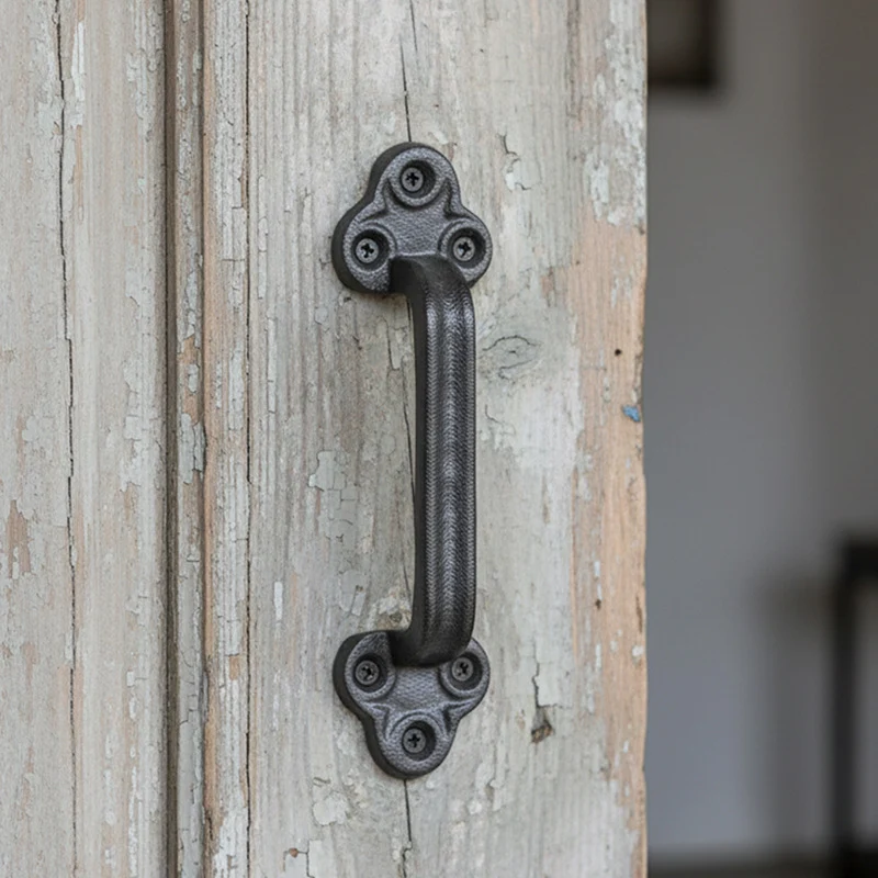 Gusseisen-Türgriff im Vintage-Stil