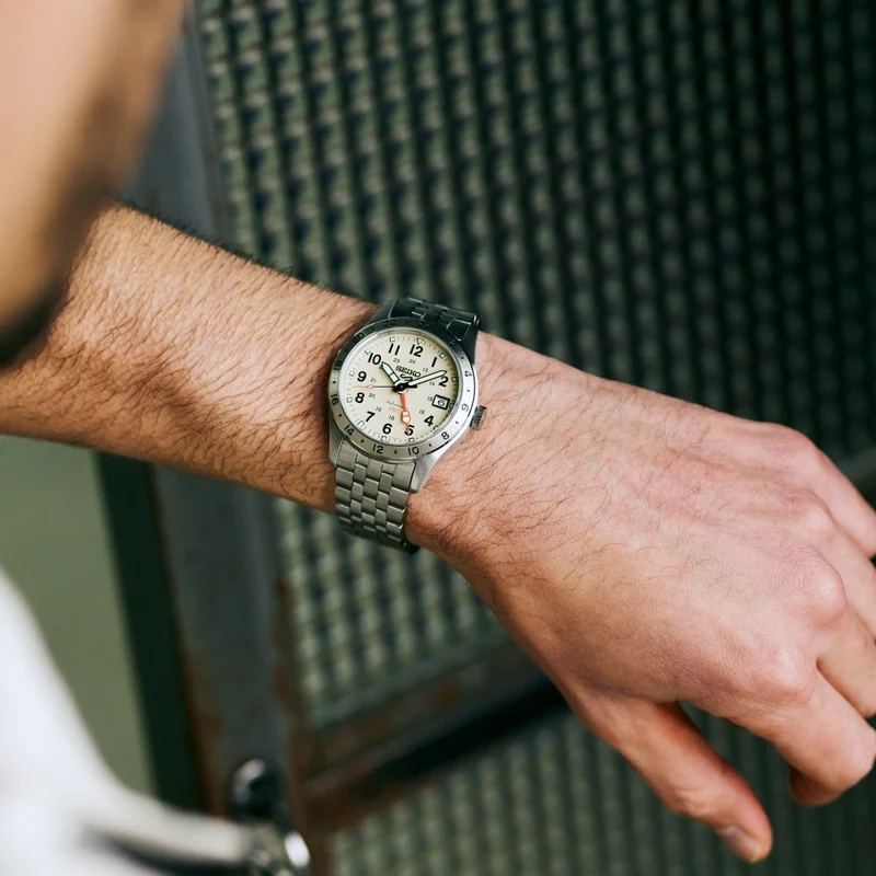 Seiko 5 Sports HDB002K1 Herren Armbanduhr • Automatikwerk mit GMT • Saphirglas Hardlex