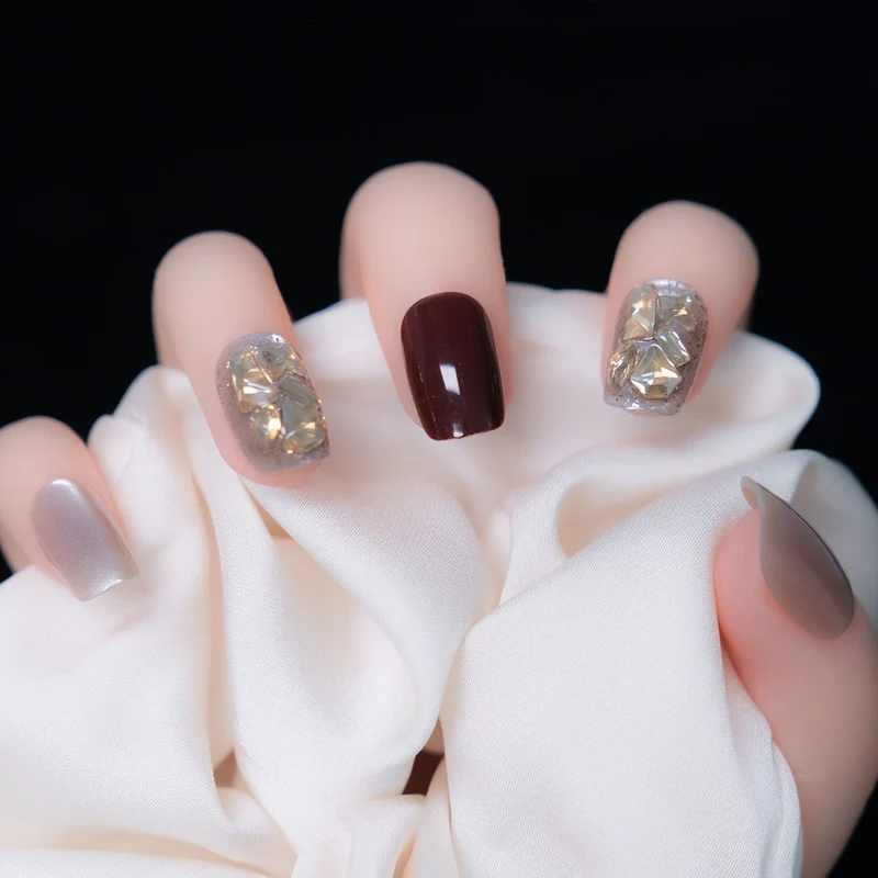 Elegantes Press-On Nagelkunst Set 1791110228