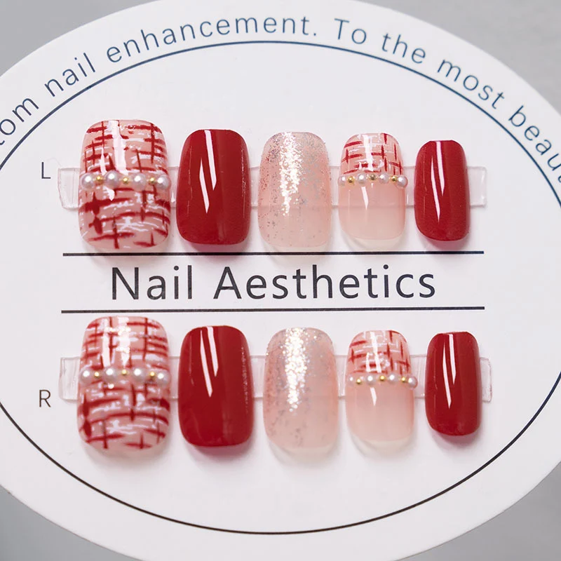 Elegantes Nagelkunst Press-On Set