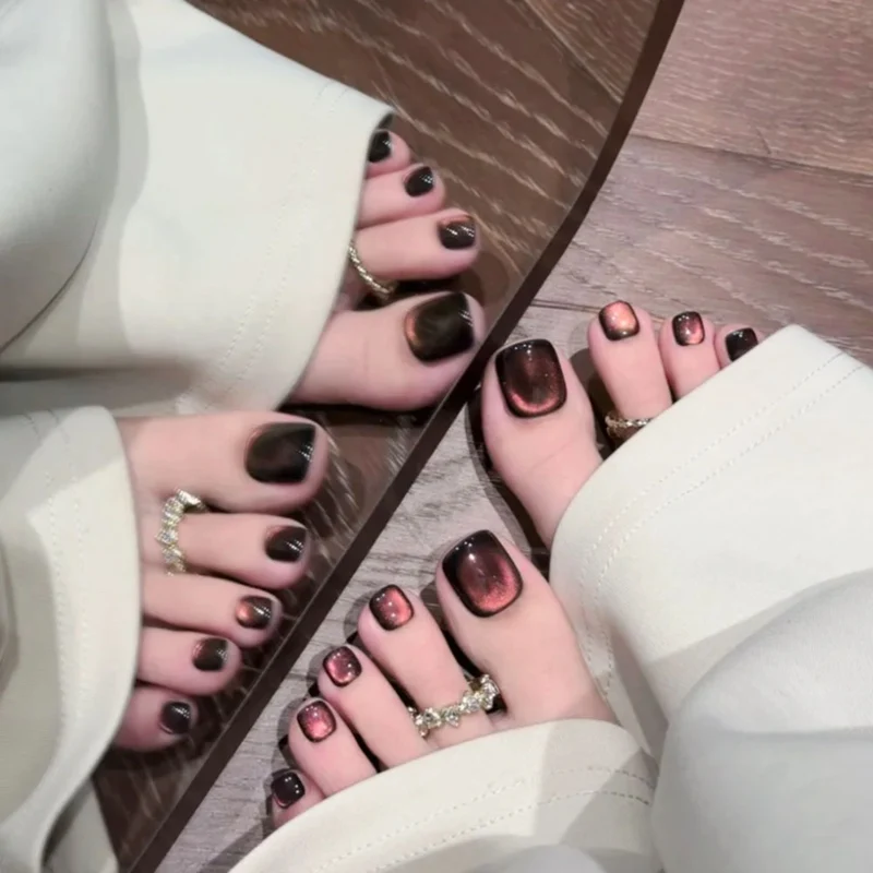 Elegante Metallische Nagelkunst