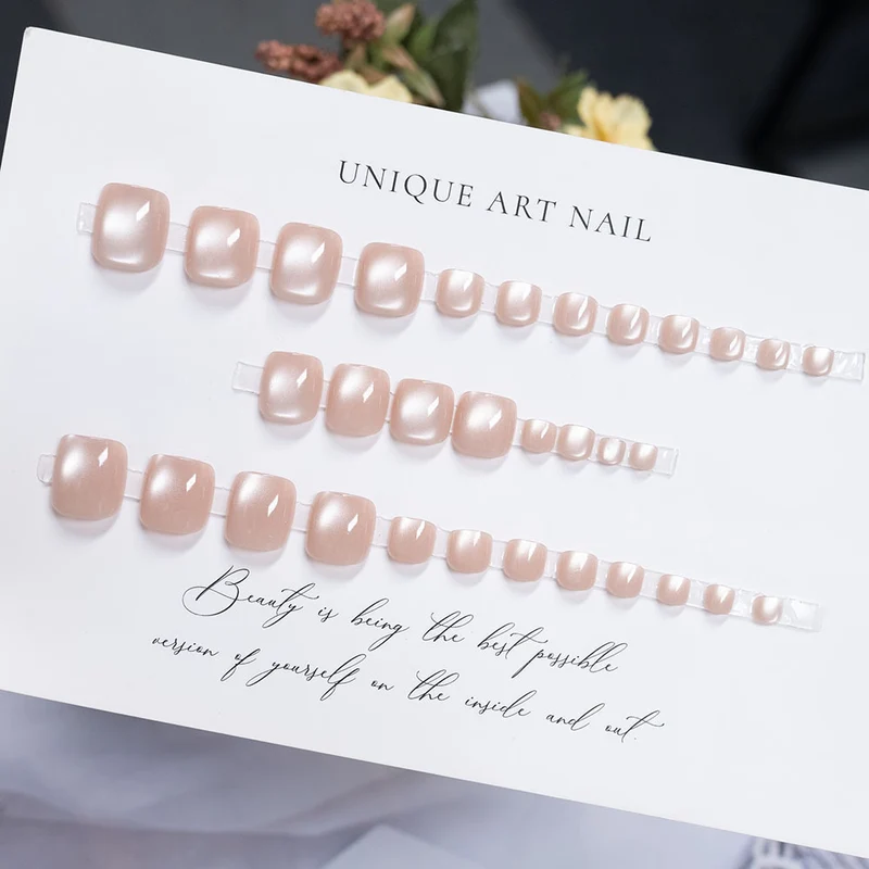 Elegante Metallische Nagelkunst