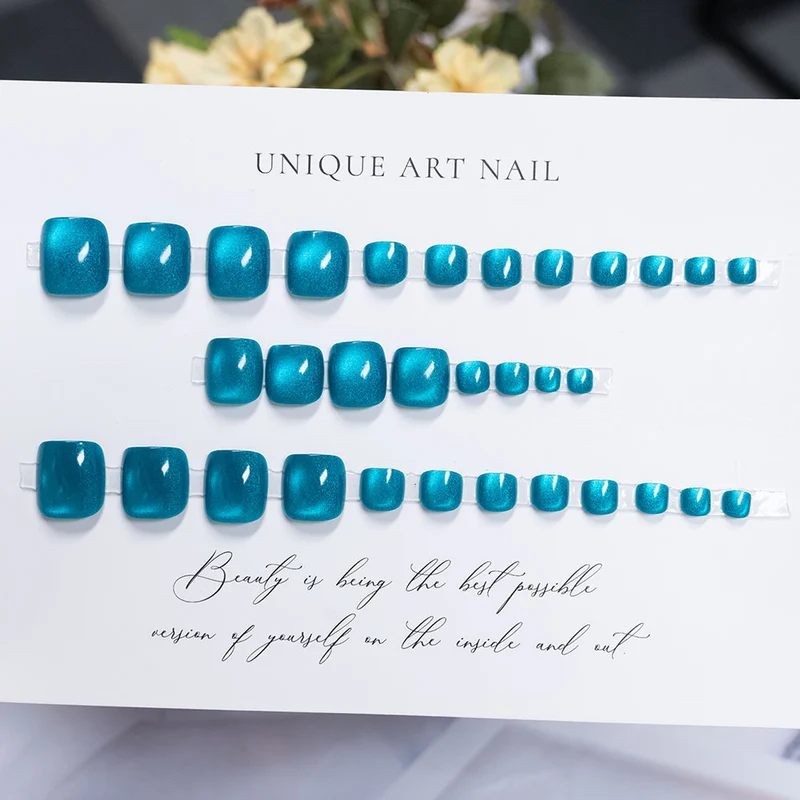 Elegante Metallische Nagelkunst