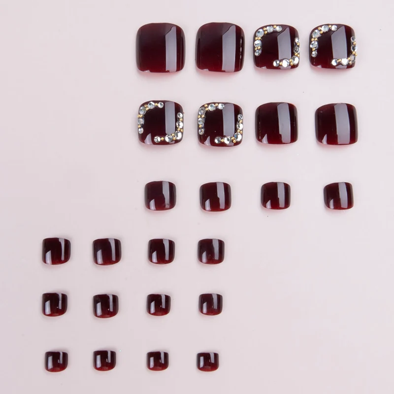Dekorative Strass-Fußnagelkunst 1791110310