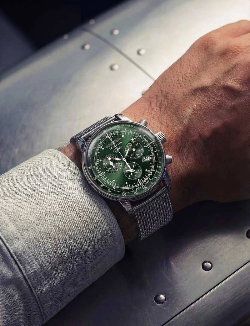 Zeppelin 100 Jahre 8680M-4 Herrenuhr Schwarz • Alarm-Chronograph • 5 ATM wasserdicht