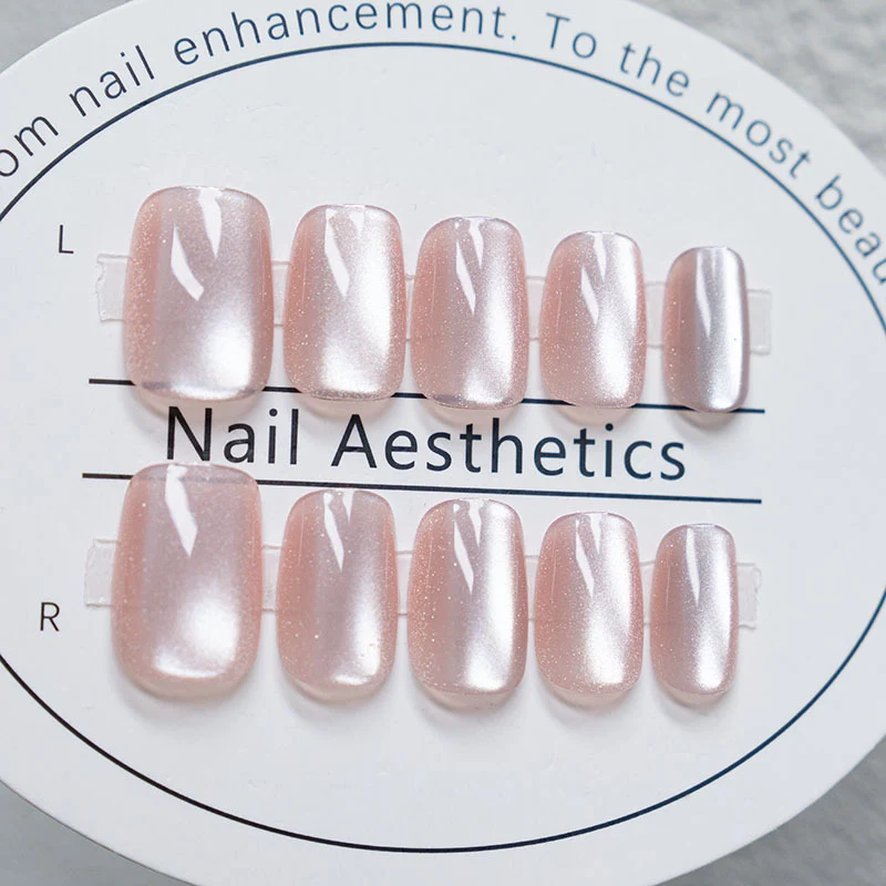 Elegantes Glänzendes Press-On Nagelset
