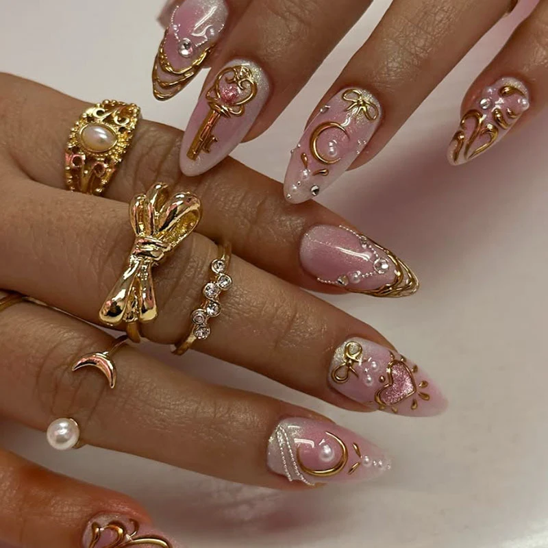 Dekorative Press-On Nail Art