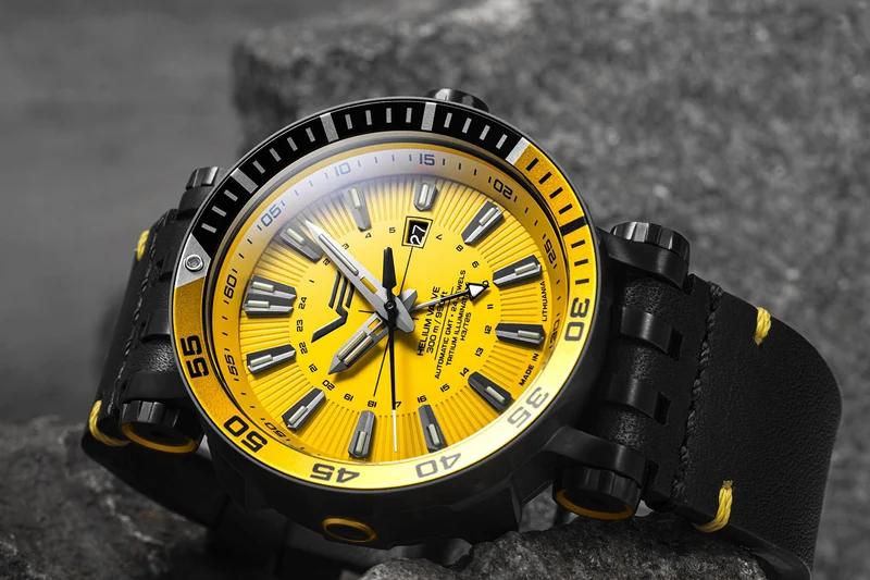 Vostok Europe Energia Rocket NH34-575C719 Herrenuhr Gelb • GMT-Uhrwerk • 2 Wechselarmbänder