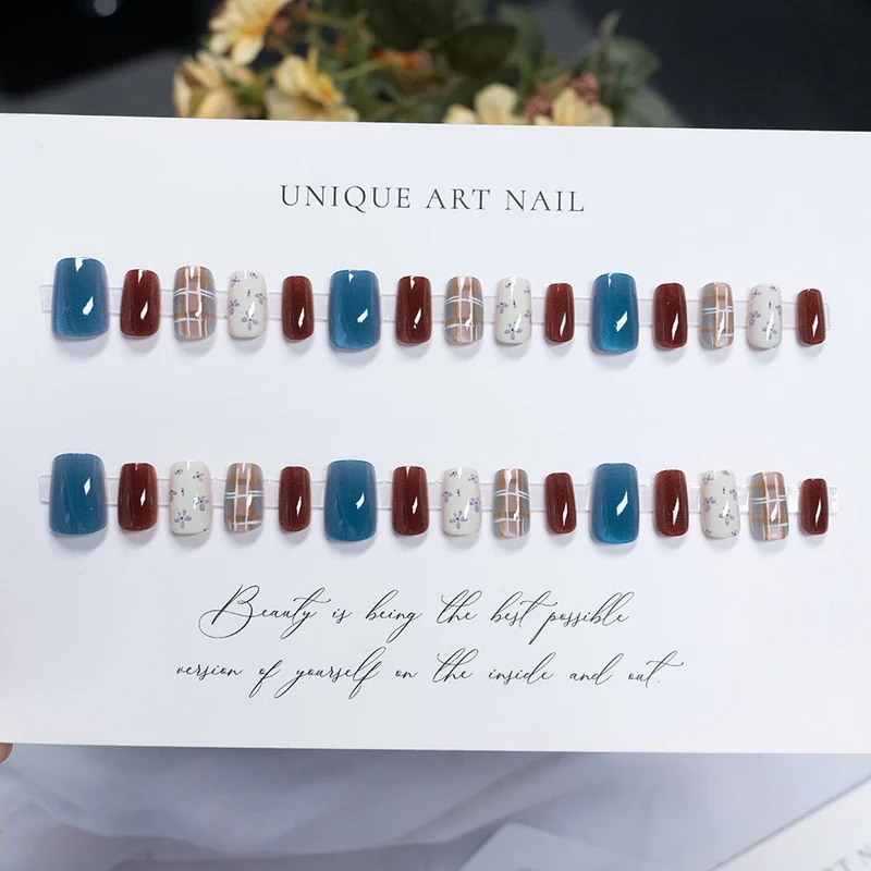 Dekorative Florale Nagelkunst 1791110119