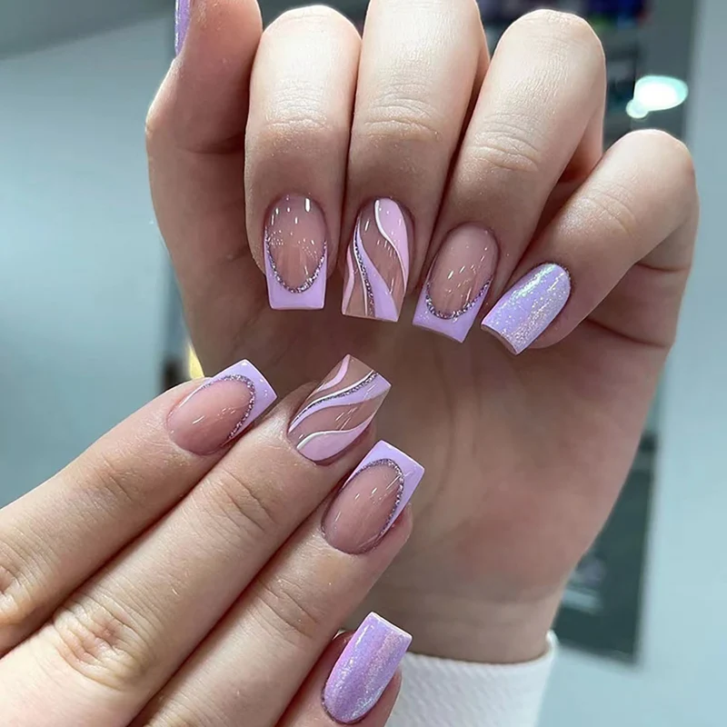Künstlerisches Press-On-Nagelset mit Glitzer und abstraktem Design
