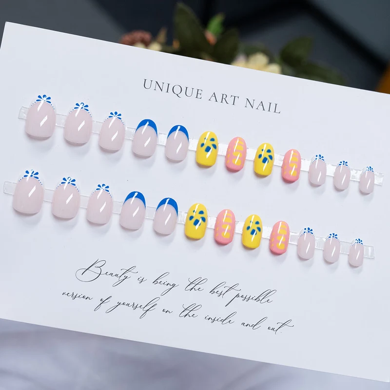 Kreatives Künstlerisches Press-On Nageldesign