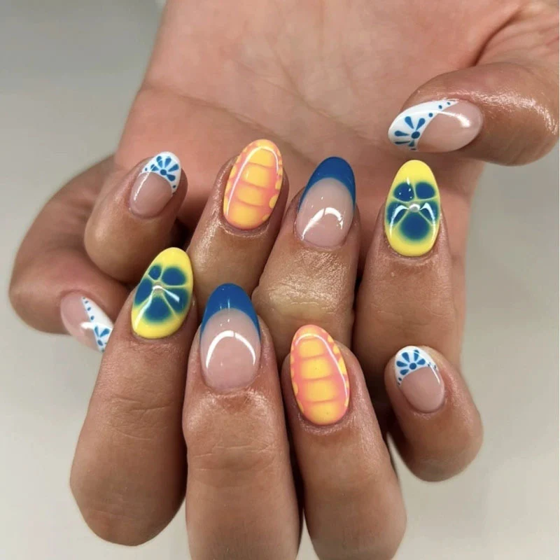 Kreatives Künstlerisches Press-On Nageldesign