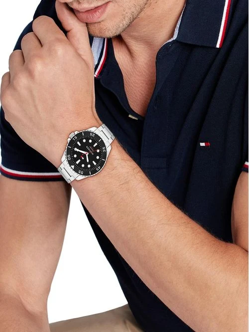 Tommy Hilfiger 1792202 Herren Armbanduhr Silber • Edelstahlgehäuse 42 mm • 10 BAR Wasserdicht