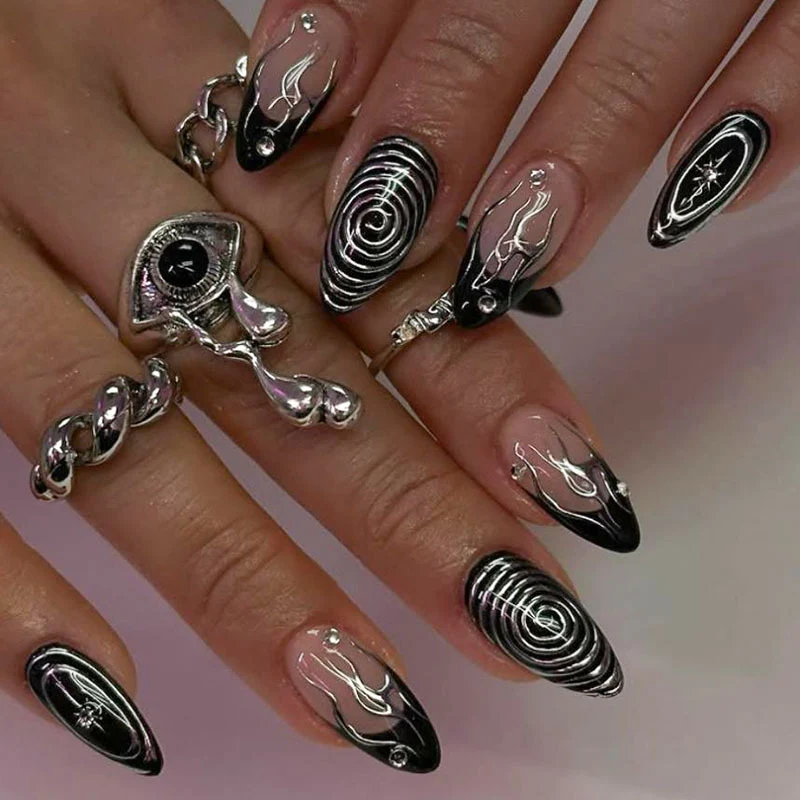 Künstlerische Stiletto Press-On Nail Art