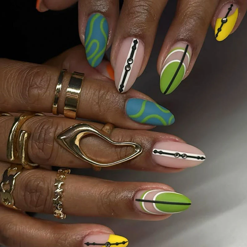 Künstlerisches Press-On Nagelkunst-Set 1791110738