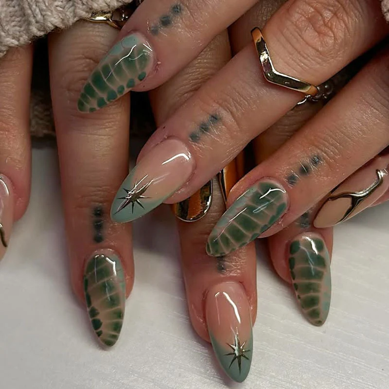 Künstlerische Lange Stiletto Nagelkunst