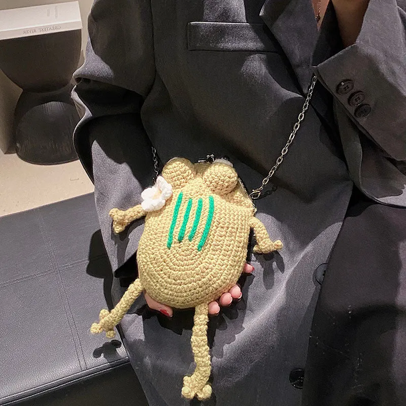Froschförmige gehäkelte Mini-Handtasche