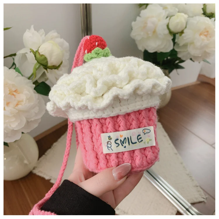 Süßer gehäkelter Cupcake-Plüschspielzeug