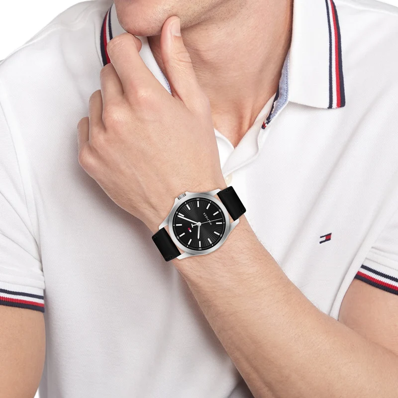 Tommy Hilfiger Bruce 1710668 Herrenuhr Schwarz • Mineralglas • Quarzwerk