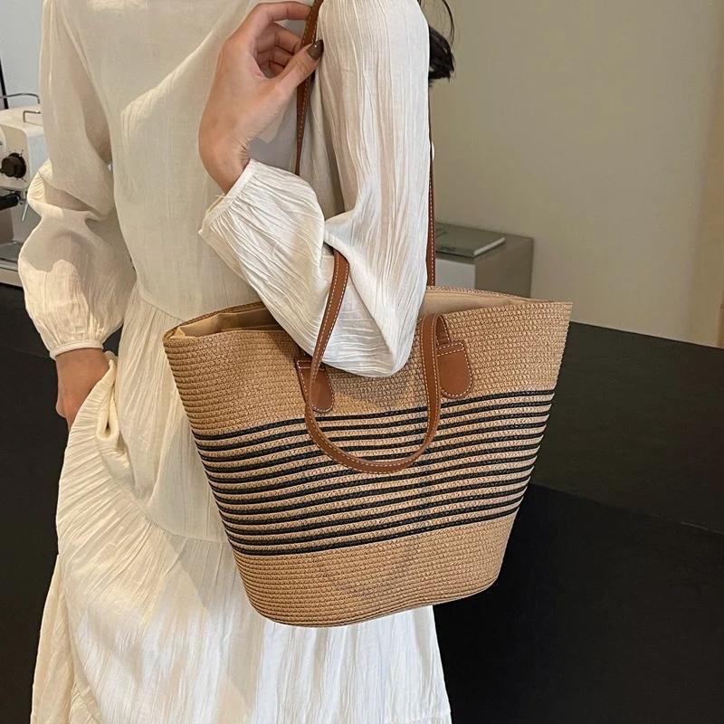 Geräumige Geflochtene Stroh Tasche
