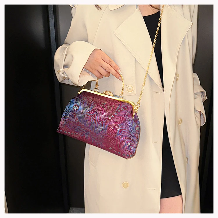 Elegante verzierte Abendhandtasche