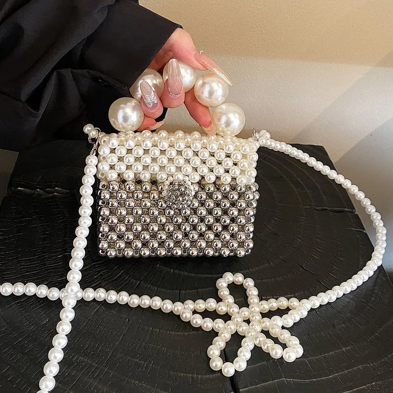 Perlenverzierte Abendhandtasche