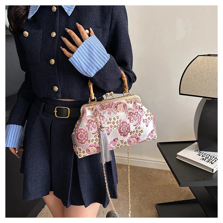 Elegante Blumen Satin Handtasche
