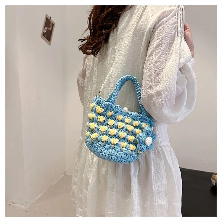Niedliche Blumige Häkelhandtasche