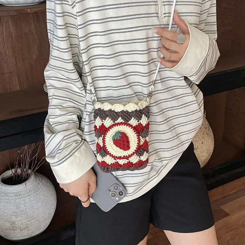 Handgefertigte gehäkelte Mini-Crossbody-Bag