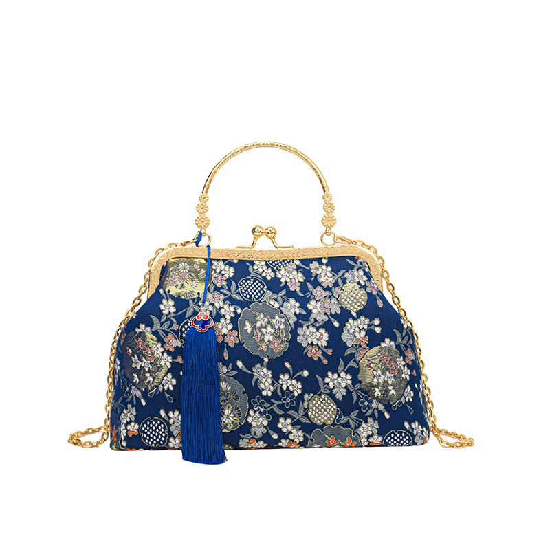 Floral gestickte Abend-Clutch